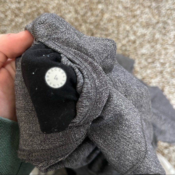 Gray lululemon wunder under leggings size 4 - Picture 7 of 7